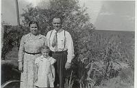  From left to right, Flossie Ferguson (daughter of Pinkney Ferguson and Mary Belle Turner), Luther Reed (husband), and daughter, Mary Eva Reed.
